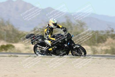 media/Dec-01-2025-Moto Forza (Mon) [[2daa91e15f]]/3-Beginner Group/Session 2 (Turn 7 Inside Pans)/